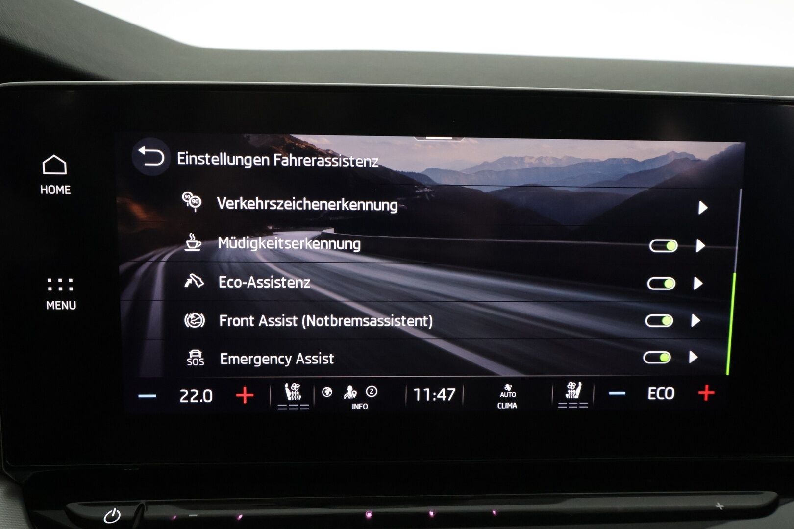 SKODA OCTAVIA 2023 1.4 TSi iV Style DSG * ACC / Webasto / Muistipenkit / P.kamera / Sporttinahat / Apple&Android * - Merkkihuollettu / Akku kuntotarkastettu / 2x Lataus / Kahdet Renkaat - HULLUT AVAJAISHULINAT KORKOTARJOUS 3,29 %