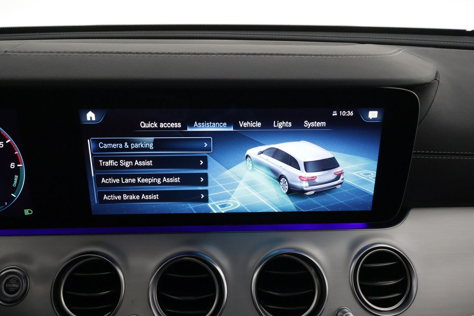 MERCEDES-BENZ E 2023 300de Business Avantgarde 4Matic T A * Distronic+ / P.kamera / Muistipenkit / Sähköluukku / KeylessGo / Widescreen / Nahat * - Akku kuntotarkastetu SoH 92,6% / Kahdet renkaat aluvanteilla / Merkkihuollettu - HULLUT AVAJAISHULINAT KORKOTARJOUS 3,29 %