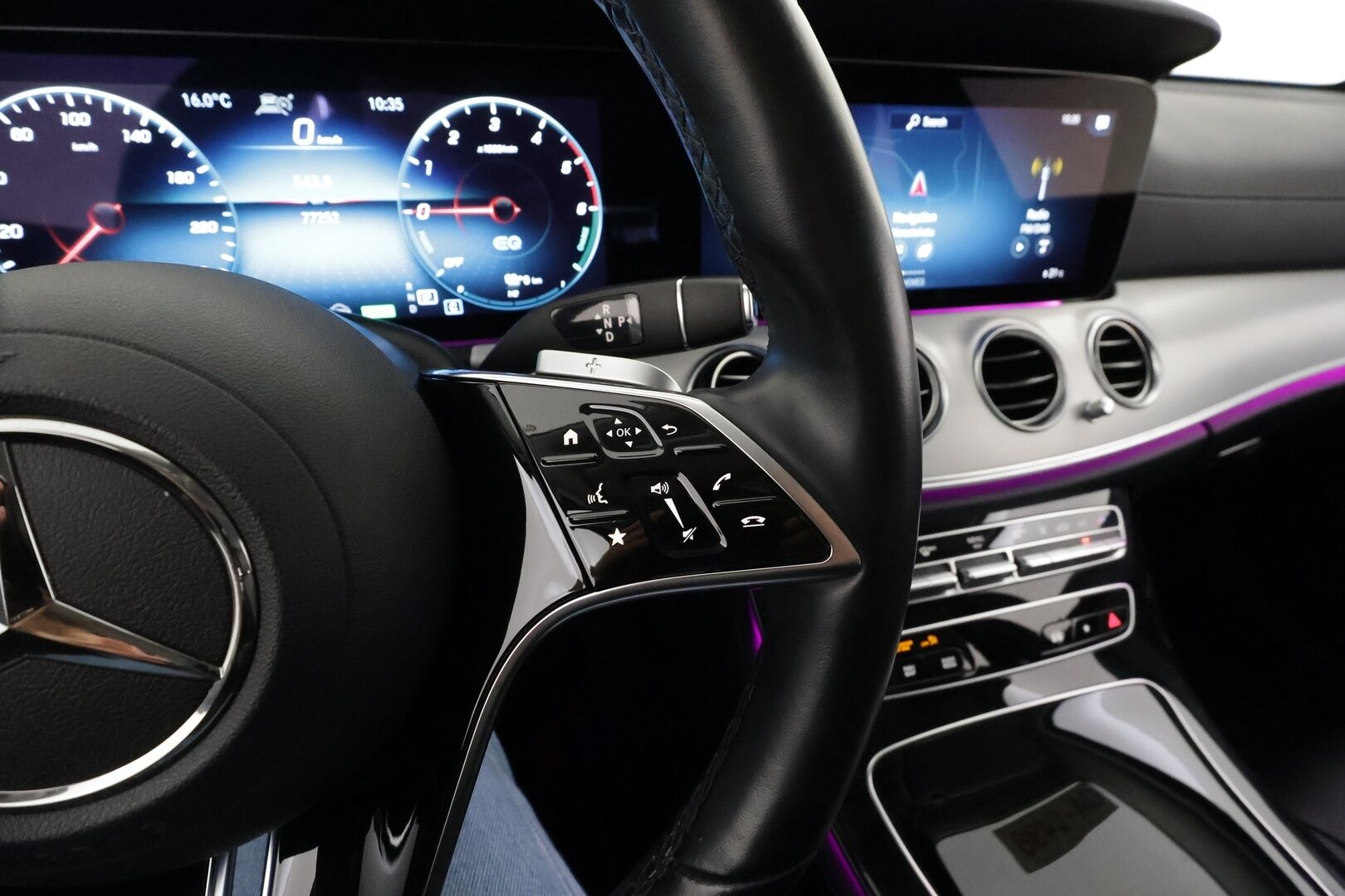 MERCEDES-BENZ E 2023 300de Business Avantgarde 4Matic T A * Distronic+ / P.kamera / Muistipenkit / Sähköluukku / KeylessGo / Widescreen / Nahat * - Akku kuntotarkastetu SoH 92,6% / Kahdet renkaat aluvanteilla / Merkkihuollettu - HULLUT AVAJAISHULINAT KORKOTARJOUS 3,29 %