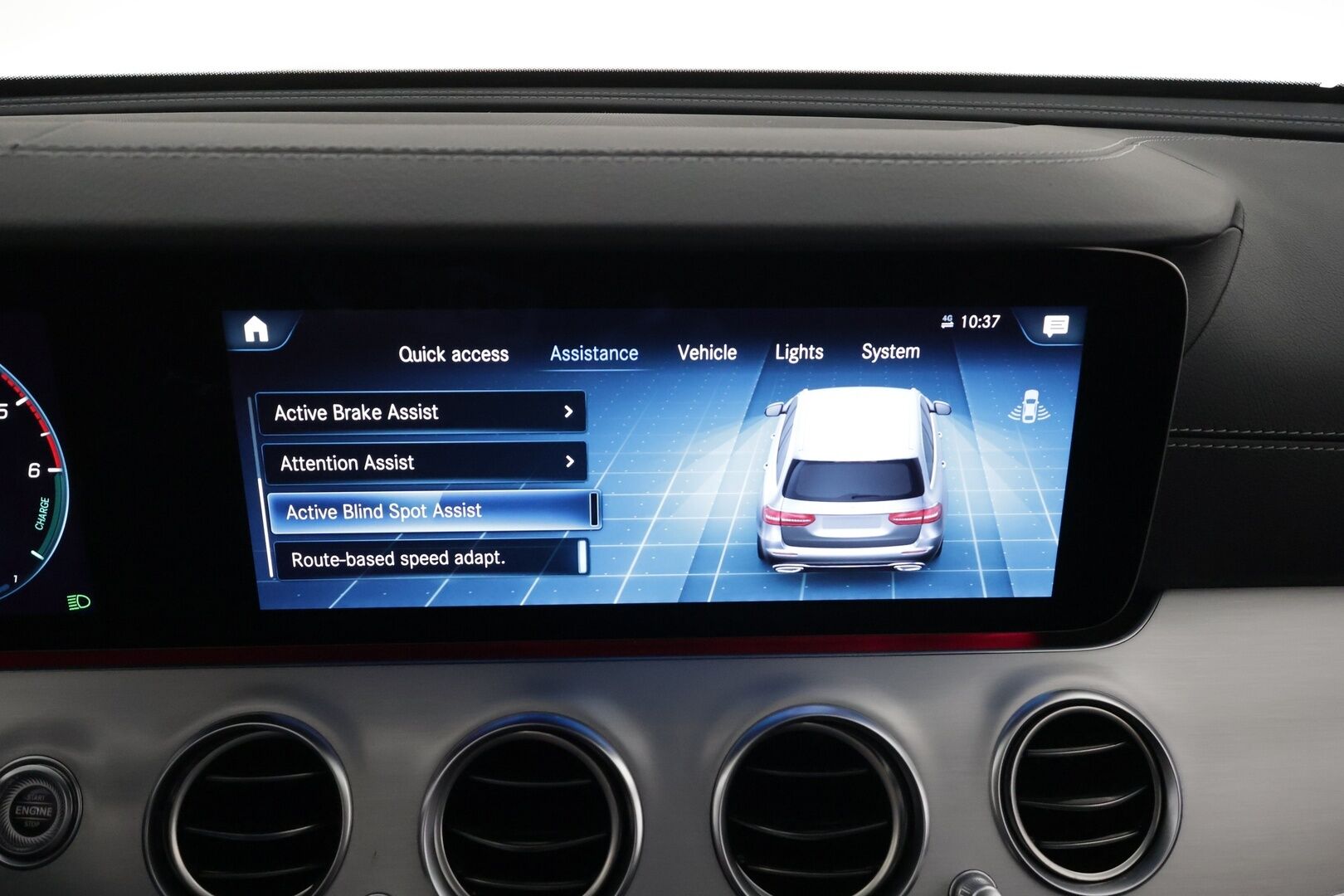 MERCEDES-BENZ E 2023 300de Business Avantgarde 4Matic T A * Distronic+ / P.kamera / Muistipenkit / Sähköluukku / KeylessGo / Widescreen / Nahat * - Akku kuntotarkastetu SoH 92,6% / Kahdet renkaat aluvanteilla / Merkkihuollettu - HULLUT AVAJAISHULINAT KORKOTARJOUS 3,29 %