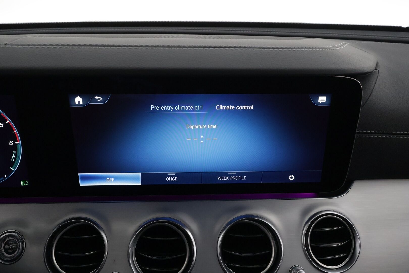 MERCEDES-BENZ E 2023 300de Business Avantgarde 4Matic T A * Distronic+ / P.kamera / Muistipenkit / Sähköluukku / KeylessGo / Widescreen / Nahat * - Akku kuntotarkastetu SoH 92,6% / Kahdet renkaat aluvanteilla / Merkkihuollettu