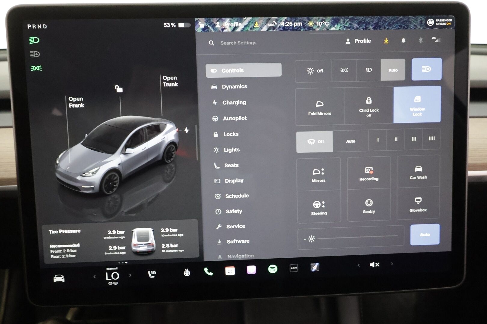 TESLA MODEL Y 2024 Long Range * Koukku / ILP / Lasikatto / ACC / Matrix-LED / P.Kamera / Muistipenkki / Premium Audio / Keyless * - Akku kuntotarkastettu SoH 95%