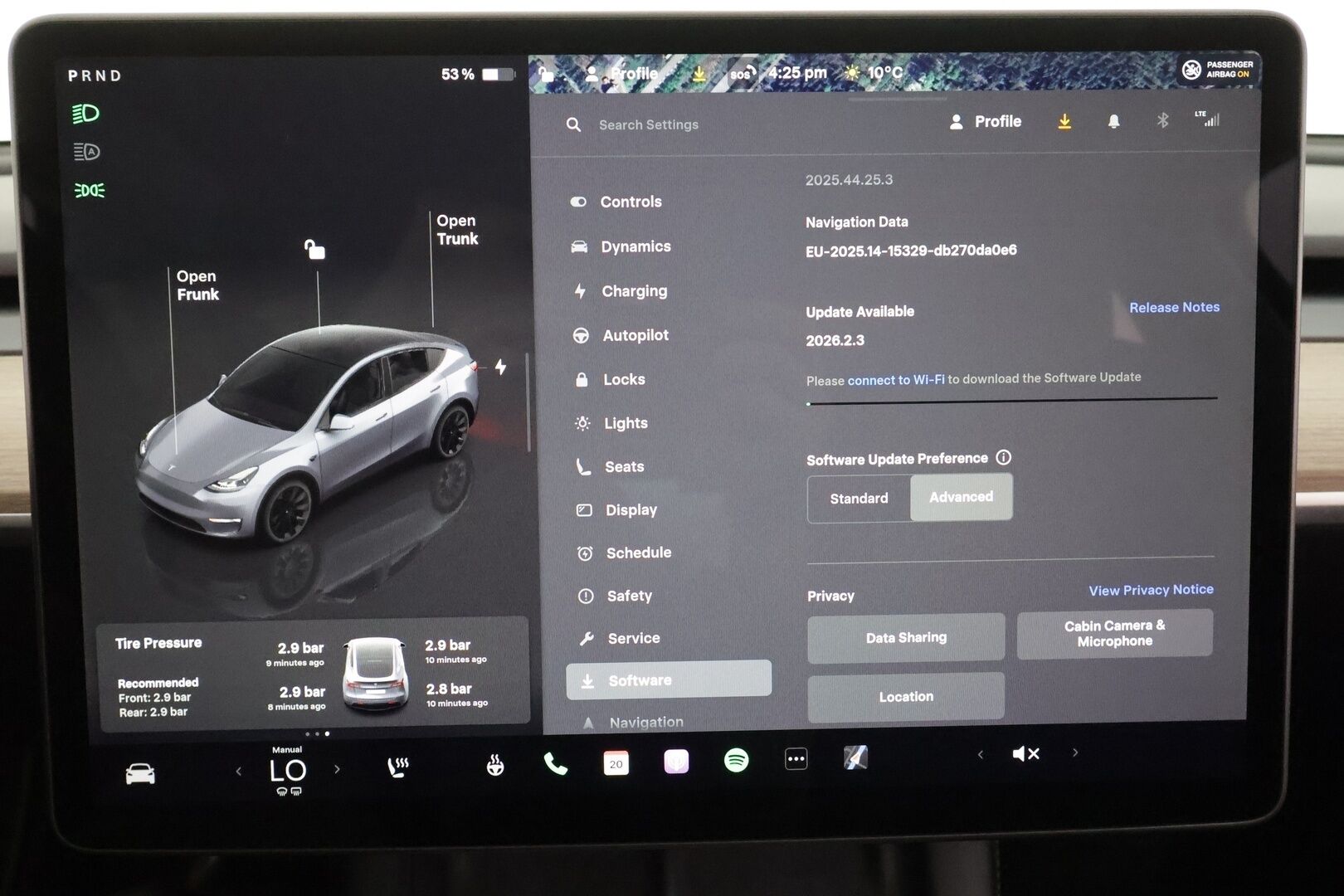 TESLA MODEL Y 2024 Long Range * Koukku / ILP / Lasikatto / ACC / Matrix-LED / P.Kamera / Muistipenkki / Premium Audio / Keyless * - Akku kuntotarkastettu SoH 95%