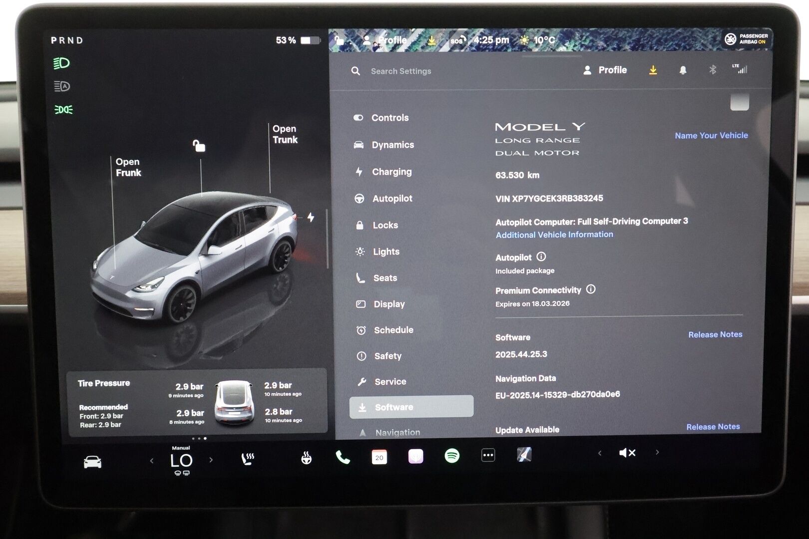 TESLA MODEL Y 2024 Long Range * Koukku / ILP / Lasikatto / ACC / Matrix-LED / P.Kamera / Muistipenkki / Premium Audio / Keyless * - Akku kuntotarkastettu SoH 95%