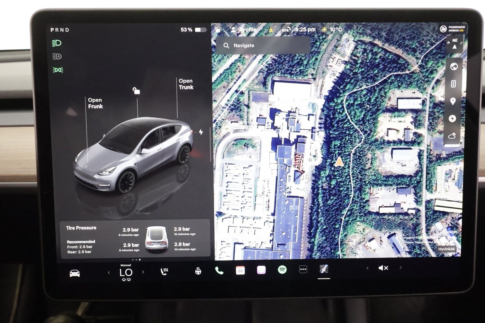 TESLA MODEL Y 2024 Long Range * Koukku / ILP / Lasikatto / ACC / Matrix-LED / P.Kamera / Muistipenkki / Premium Audio / Keyless * - Akku kuntotarkastettu SoH 95%