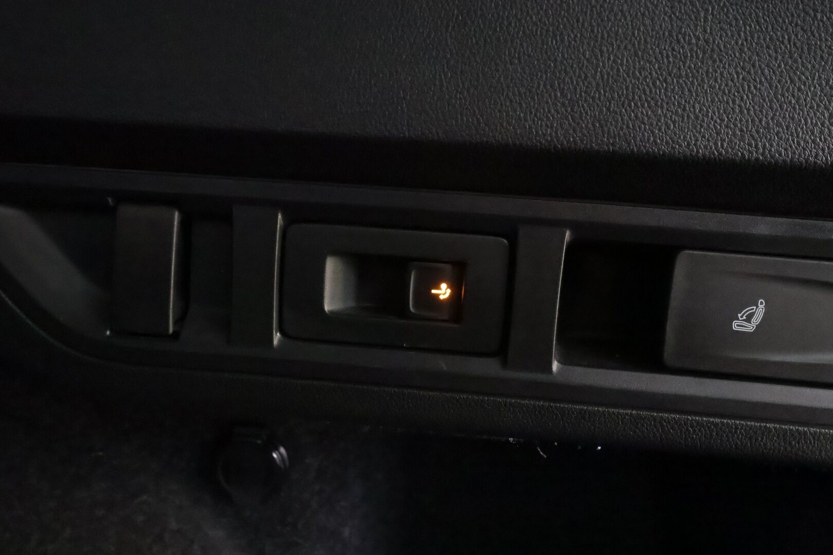 SKODA OCTAVIA 2021 Combi 2.0 TDI 200 4x4 Scout DSG * ACC / HUD / Koukku / Matrix-LED / Hierovat muistipenkit / P.Kamera / Keyless * - Merkkihuollettu