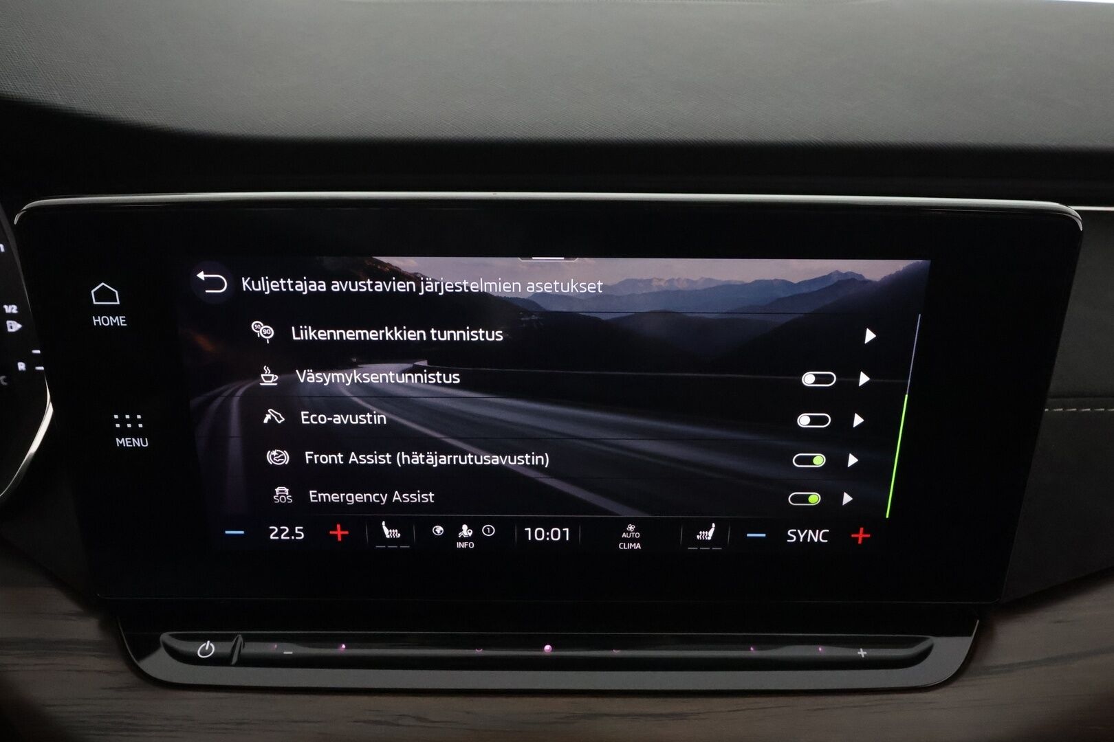 SKODA OCTAVIA 2021 Combi 2.0 TDI 150 4x4 Scout DSG Autom. - ACC | HUD | Koukku | Matrix-LED | Hierovat muistipenkit | P.Kamera | Keyless | Webasto | Merkkihuollettu