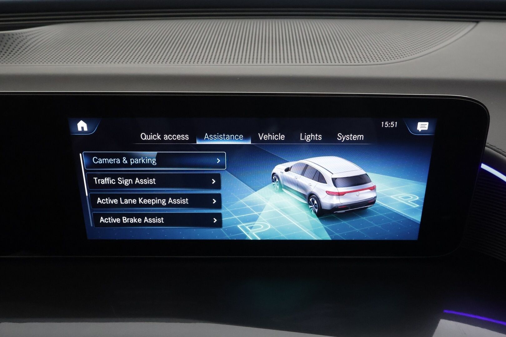 MERCEDES-BENZ EQC 2022 400 4Matic * Distronic+ / 360° / Muistipenkit / Lasikattoluukku / Multibeam / Keyless / Widescreen / Sähköluukku / Navi * - Akku kuntotarkastettu SoH 96,3% 