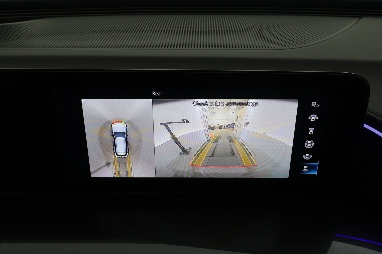 MERCEDES-BENZ EQC 2022 400 4Matic * Distronic+ / 360° / Muistipenkit / Lasikattoluukku / Multibeam / Keyless / Widescreen / Sähköluukku / Navi * - Akku kuntotarkastettu SoH 96,3% 