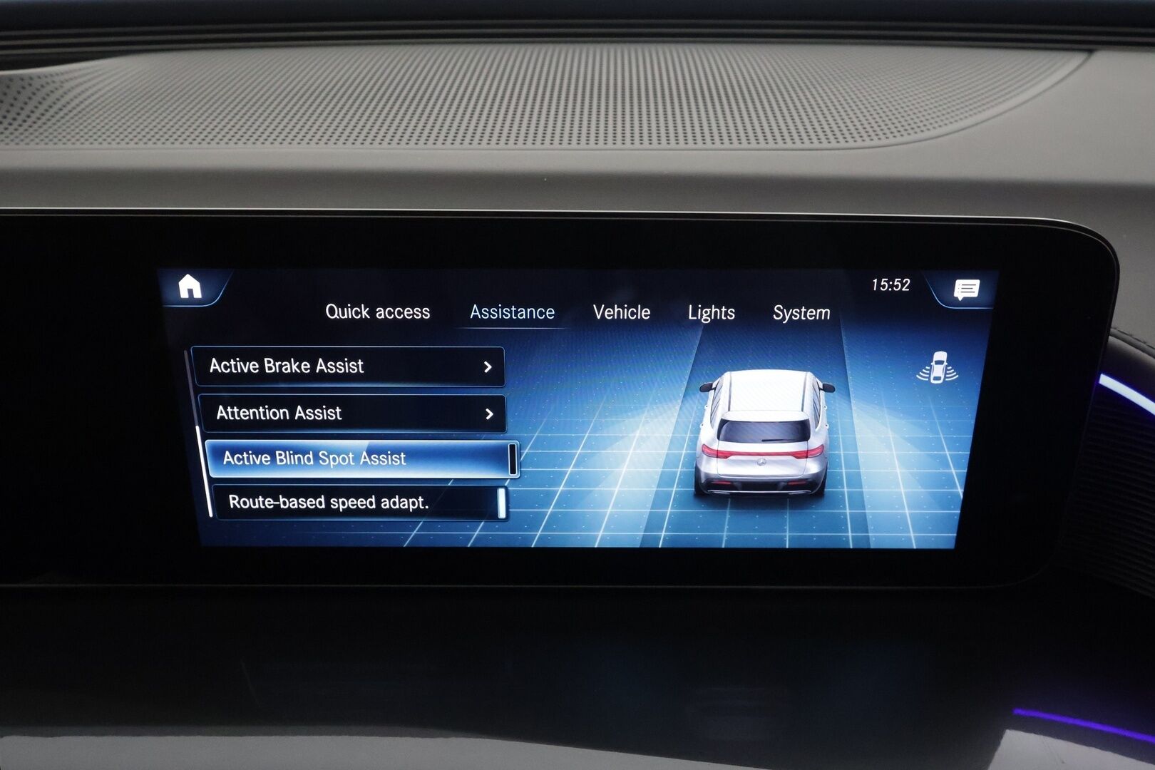 MERCEDES-BENZ EQC 2022 400 4Matic * Distronic+ / 360° / Muistipenkit / Lasikattoluukku / Multibeam / Keyless / Widescreen / Sähköluukku / Navi * - Akku kuntotarkastettu SoH 96,3% 