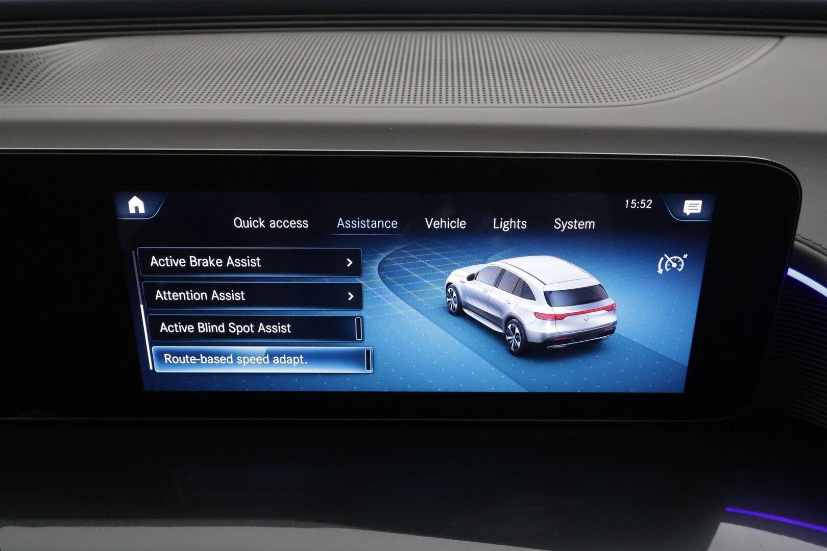 MERCEDES-BENZ EQC 2022 400 4Matic * Distronic+ / 360° / Muistipenkit / Lasikattoluukku / Multibeam / Keyless / Widescreen / Sähköluukku / Navi * - Akku kuntotarkastettu SoH 96,3% 