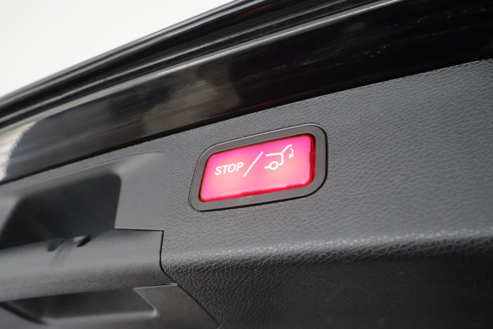 MERCEDES-BENZ E 2022 300 de 4MATIC AMG Premium Business *DTR+ / P.kamera / Koukku / Widescreen / Lasikattoluukku / Navi* - *Akku kuntotarkastettu / Kahdet renkaat aluvanteilla / Merkkihuollettu* - HULLUT AVAJAISHULINAT KORKOTARJOUS 3,29 %