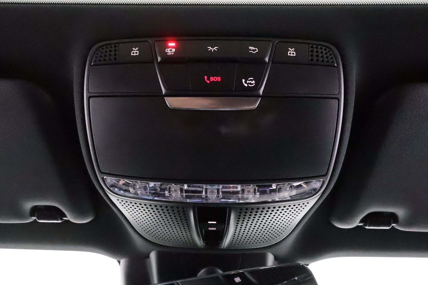 MERCEDES-BENZ E 2022 300 de 4MATIC AMG Premium Business *DTR+ / P.kamera / Koukku / Widescreen / Lasikattoluukku / Navi* - *Akku kuntotarkastettu / Kahdet renkaat aluvanteilla / Merkkihuollettu* - HULLUT AVAJAISHULINAT KORKOTARJOUS 3,29 %