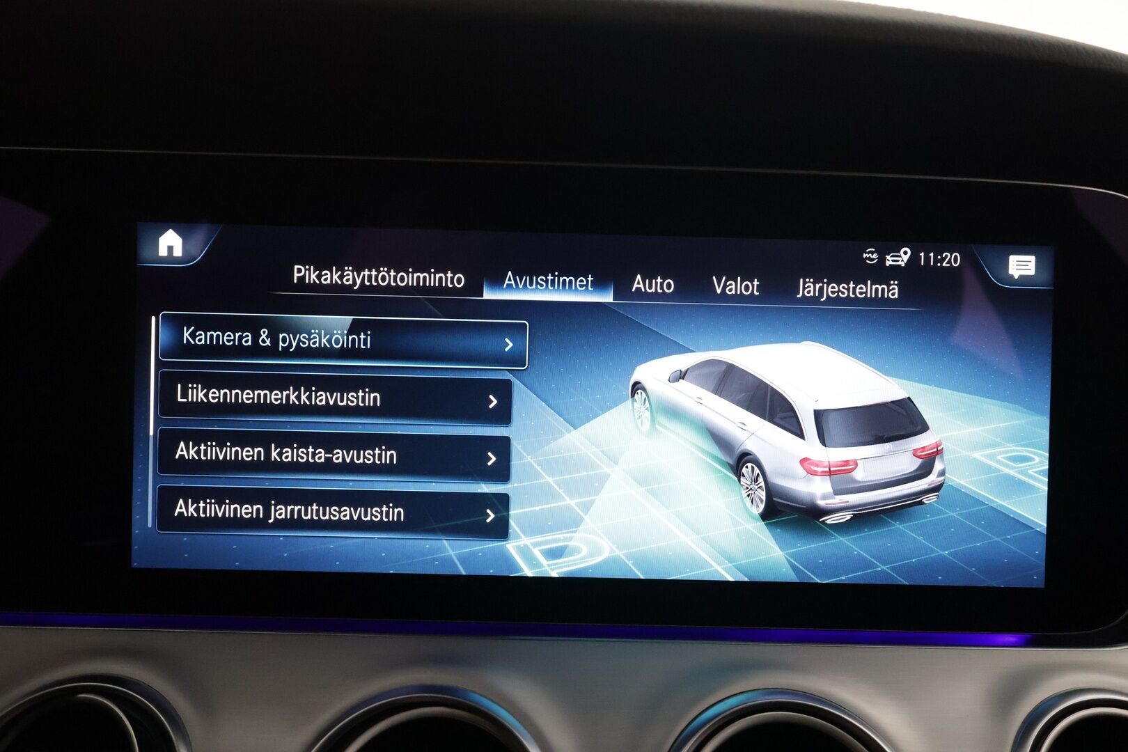 MERCEDES-BENZ E 2022 300 de 4MATIC AMG Premium Business *DTR+ / P.kamera / Koukku / Widescreen / Lasikattoluukku / Navi* - *Akku kuntotarkastettu / Kahdet renkaat aluvanteilla / Merkkihuollettu* - HULLUT AVAJAISHULINAT KORKOTARJOUS 3,29 %