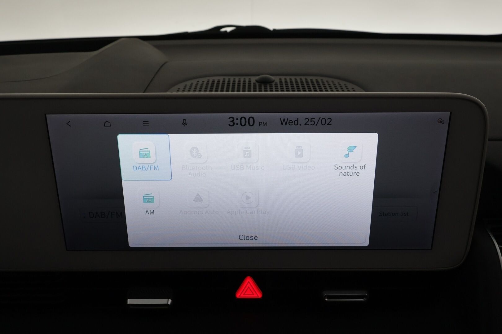 HYUNDAI IONIQ 5 2022 73 kWh 217 hv Premium * ACC / HUD / ILP / Ilmastoidut nahat / 360° / Bose / Keyless / Sähköluukku * - Kahdet renkaat aluvanteilla / Merkkihuollettu