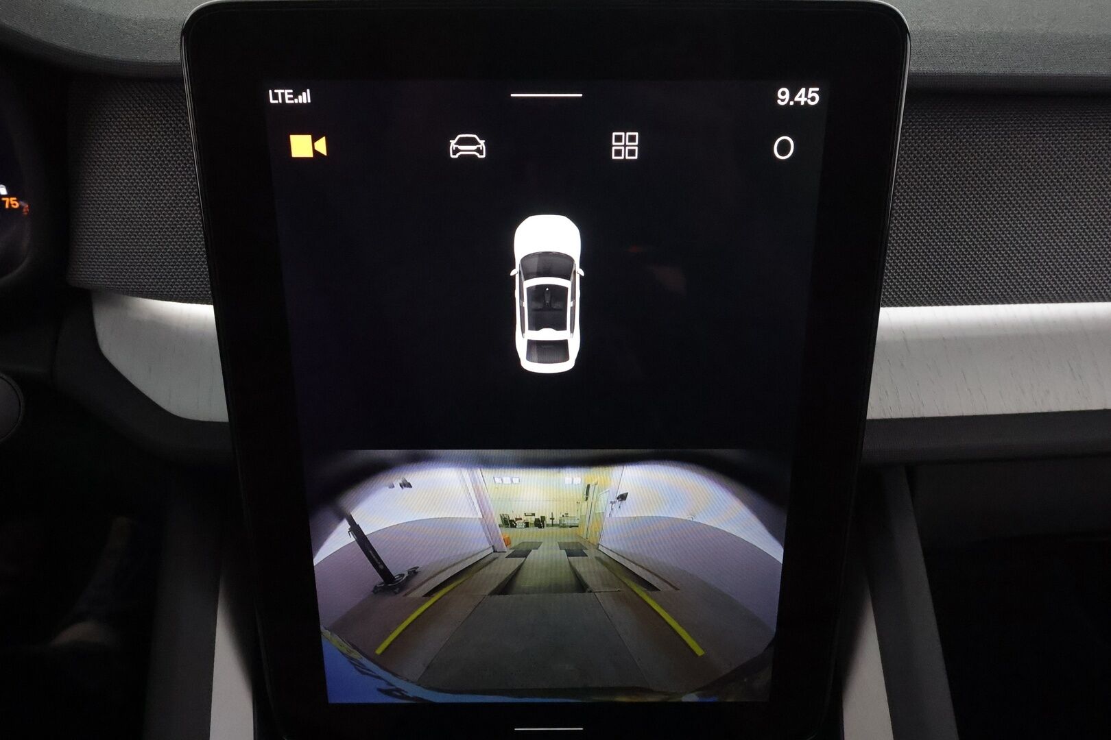 POLESTAR 2 2023 Long Range AWD 78 kWh * ACC / H&K / ILP / 360° / Lasikatto / Muistipenkki / Ilmastoidut nahat / Keyless * - Kahdet renkaat aluvanteilla / Merkkihuollettu 