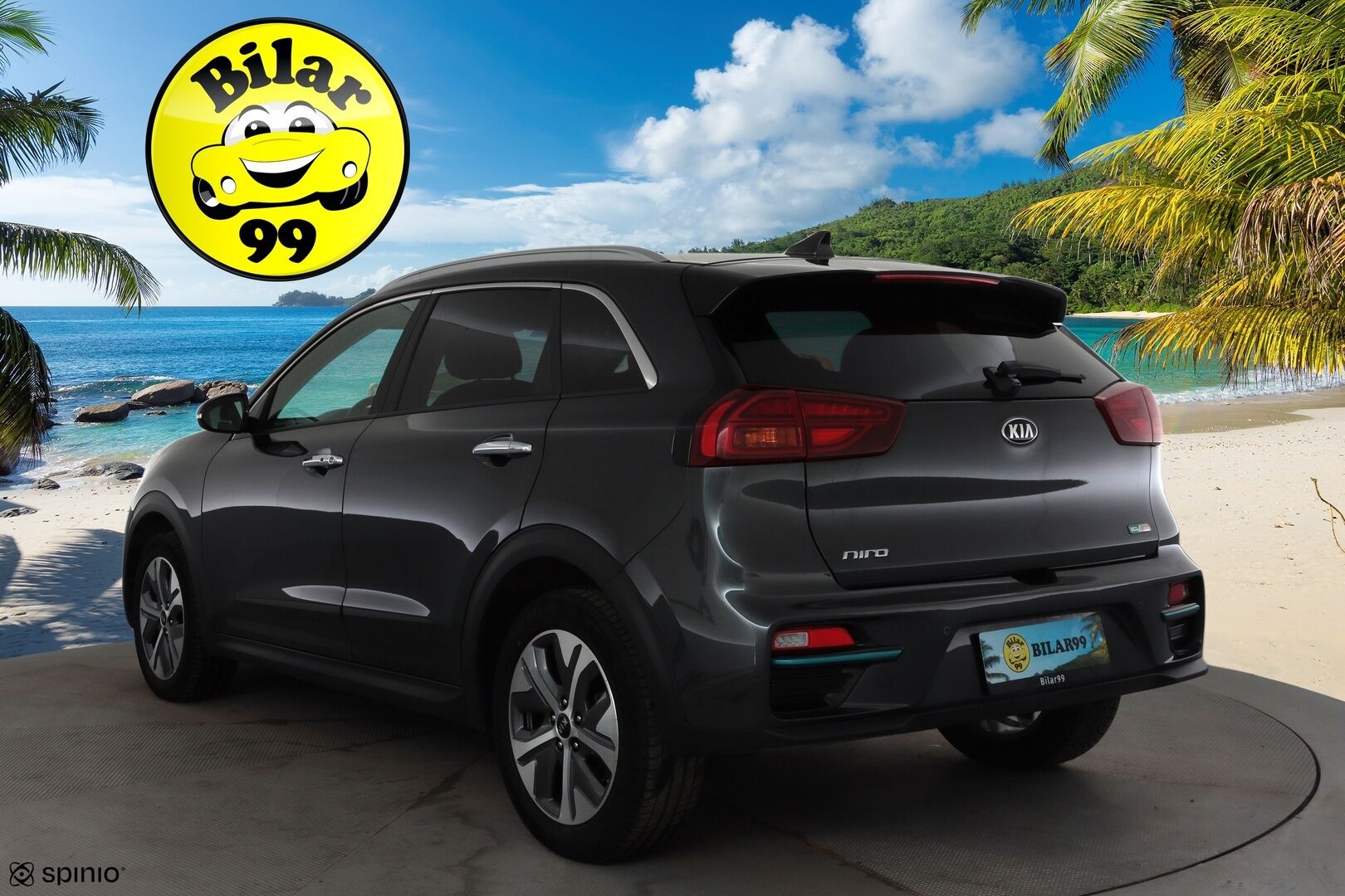 KIA NIRO 2021 64 kWh 204 hv * ACC / P.kamera / JBL / ILP / Puolinahat / Navi / LED / KeylessGo * - Kahdet renkaat aluvanteilla / Merkkihuollettu / Hyvät varusteet