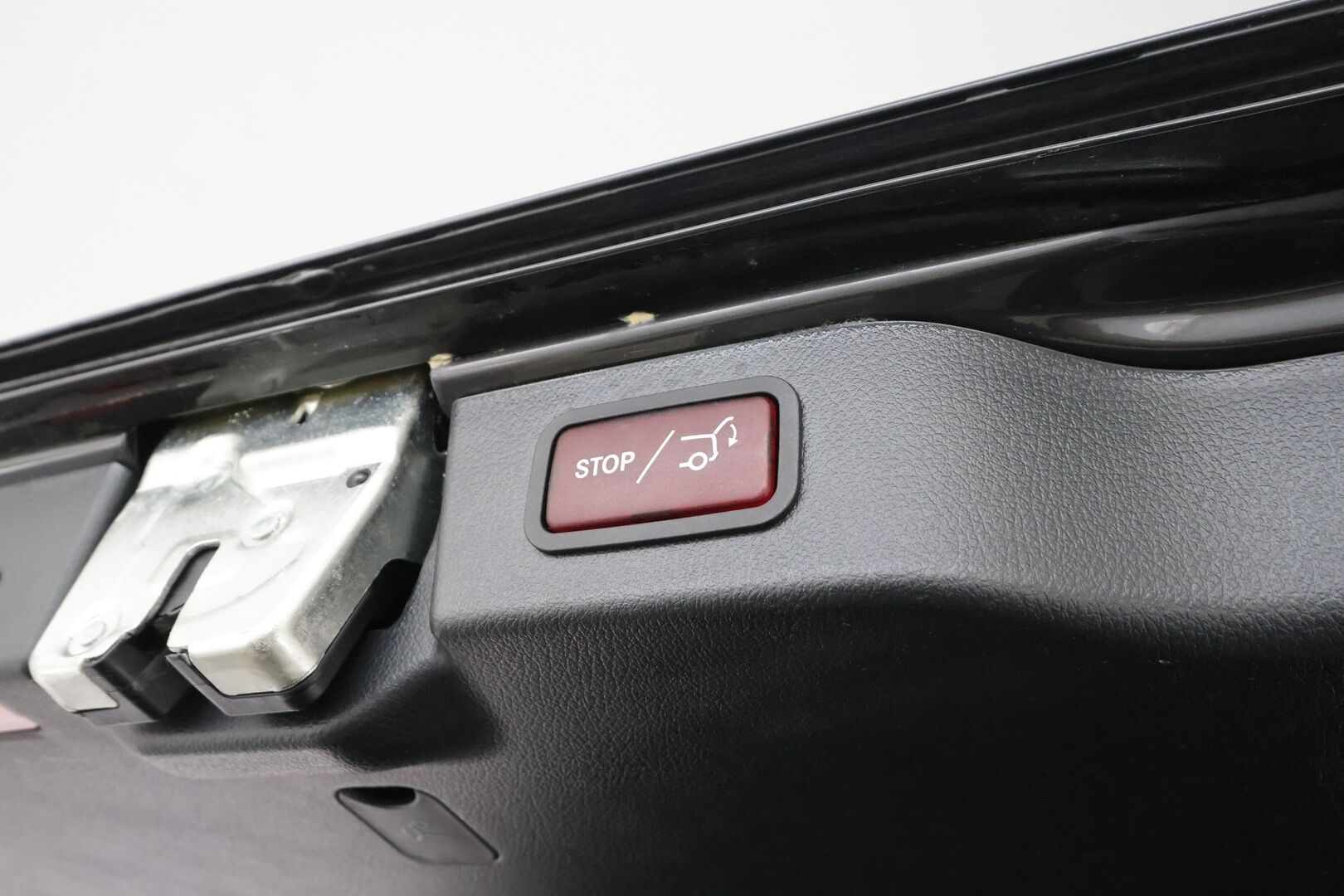 MERCEDES-BENZ EQV 2021 300e A2 Keskipitkä 8-hlö * Distronic / Burmester® / 360° / Tuuletetut täysnahat / BLIS / Sähkö-ovet  / Sähkökontti / ILS-LED / Navi * - Supervarusteet / Akku kuntotarkastettu SOH 96 % / Merkkihuollettu - HULLUT AVAJAISHULINAT KORKOTARJOUS 3,29 %