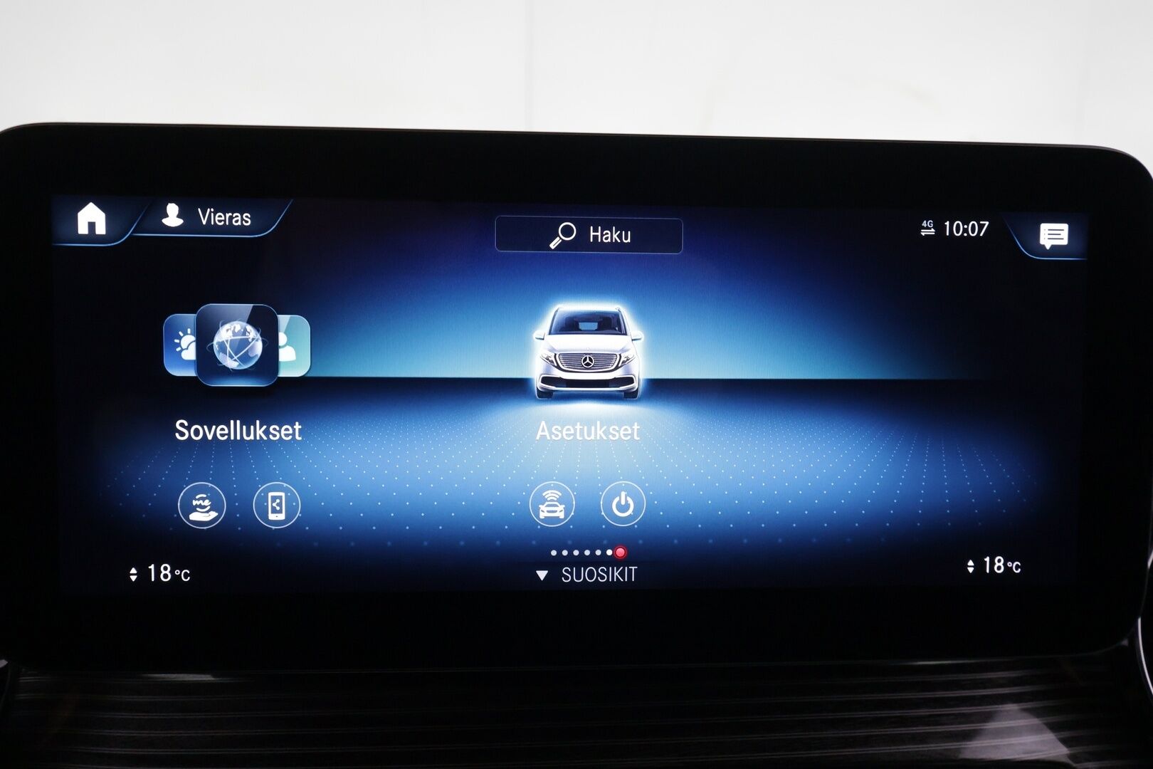 MERCEDES-BENZ EQV 2021 300e A2 Keskipitkä 8-hlö * Distronic / Burmester® / 360° / Tuuletetut täysnahat / BLIS / Sähkö-ovet  / Sähkökontti / ILS-LED / Navi * - Supervarusteet / Merkkihuollettu