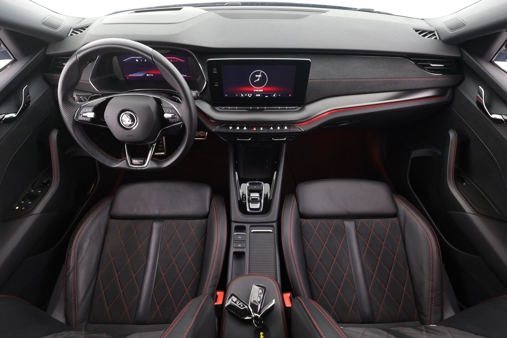 SKODA OCTAVIA 2023 1.4TSI PHEV RS iV DSG * ACC / HUD / Webasto / Hierovat muistipenkit / Canton / Matrix LED / P.kamera / Navi / Keyless * - Kahdet renkaat aluvanteilla / Merkkihuollettu / Huippuvarusteet