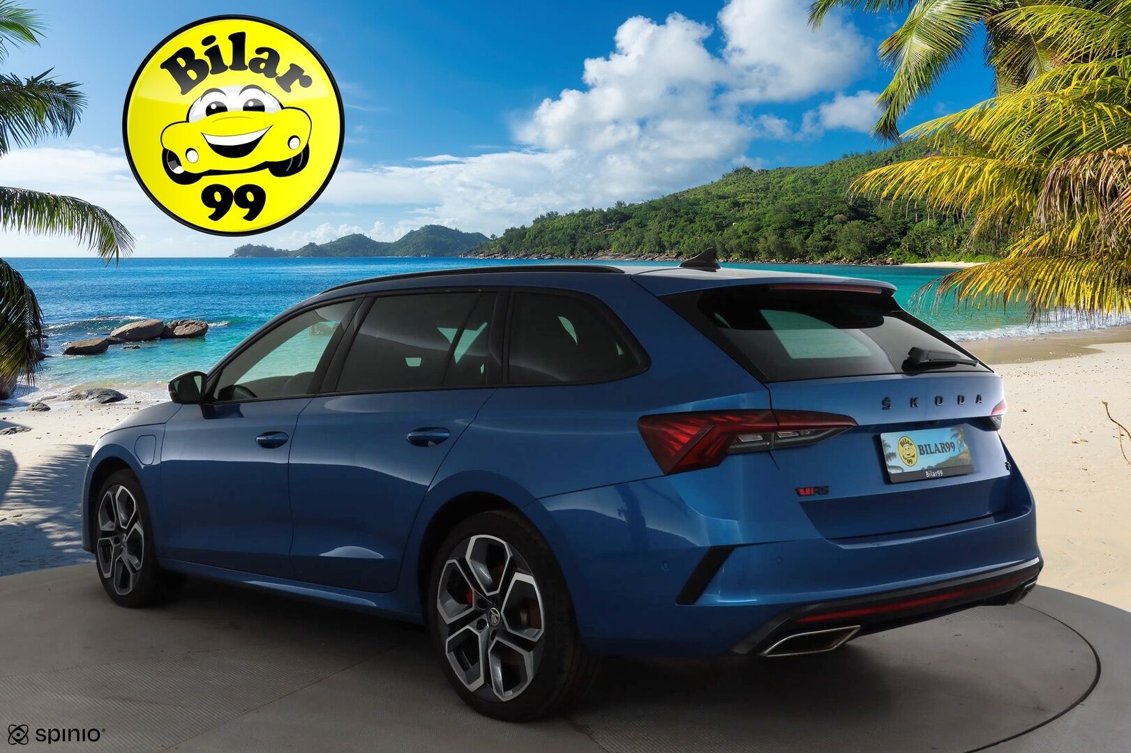 SKODA OCTAVIA 2023 1.4TSI PHEV RS iV DSG * ACC / HUD / Webasto / Hierovat muistipenkit / Canton / Matrix LED / P.kamera / Navi / Keyless * - Kahdet renkaat aluvanteilla / Merkkihuollettu / Huippuvarusteet