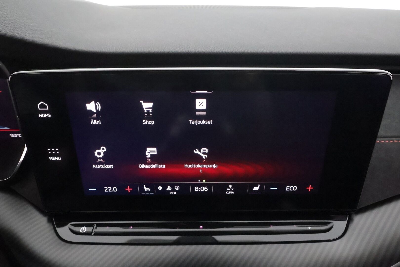 SKODA OCTAVIA 2023 1.4TSI PHEV RS iV DSG * ACC / HUD / Webasto / Hierovat muistipenkit / Canton / Matrix LED / P.kamera / Navi / Keyless * - Kahdet renkaat aluvanteilla / Merkkihuollettu / Huippuvarusteet