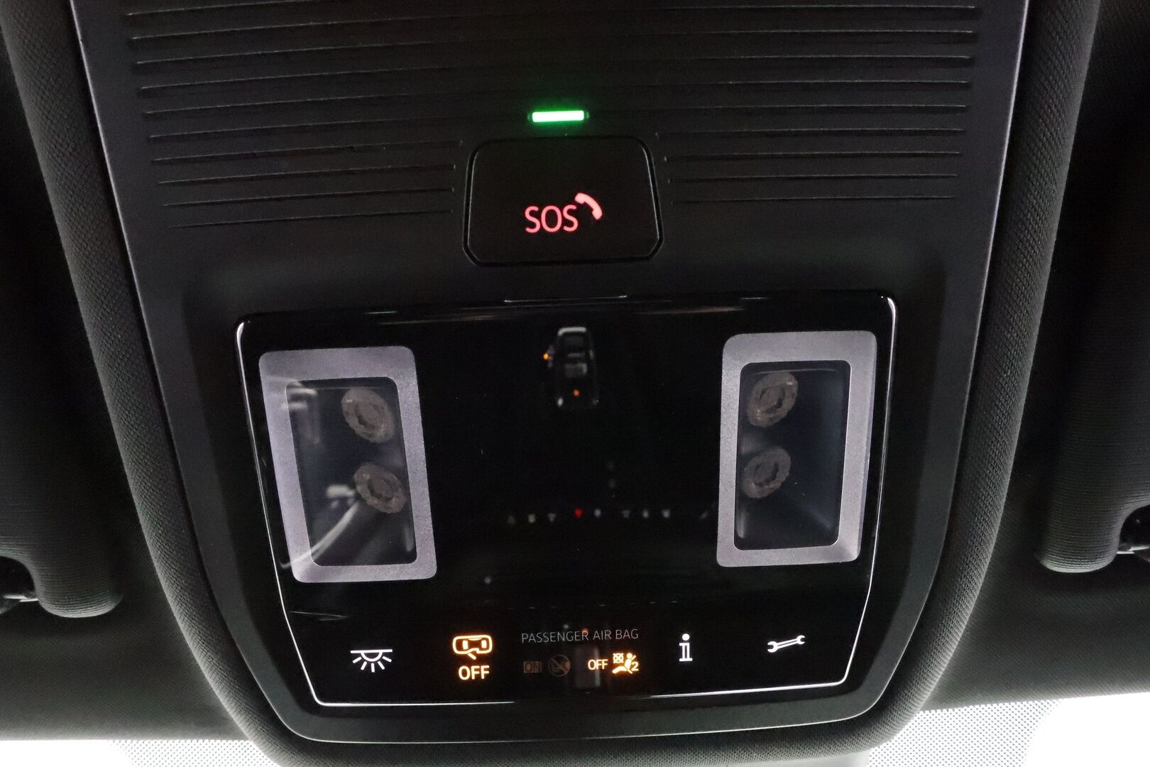 SKODA OCTAVIA 2022 Combi RS 4x4 2.0 TDI 147kW * ACC / HUD / P.kamera / Webasto / Matrix LED / Koukku / Keyless / Navi * - Merkkihuollettu