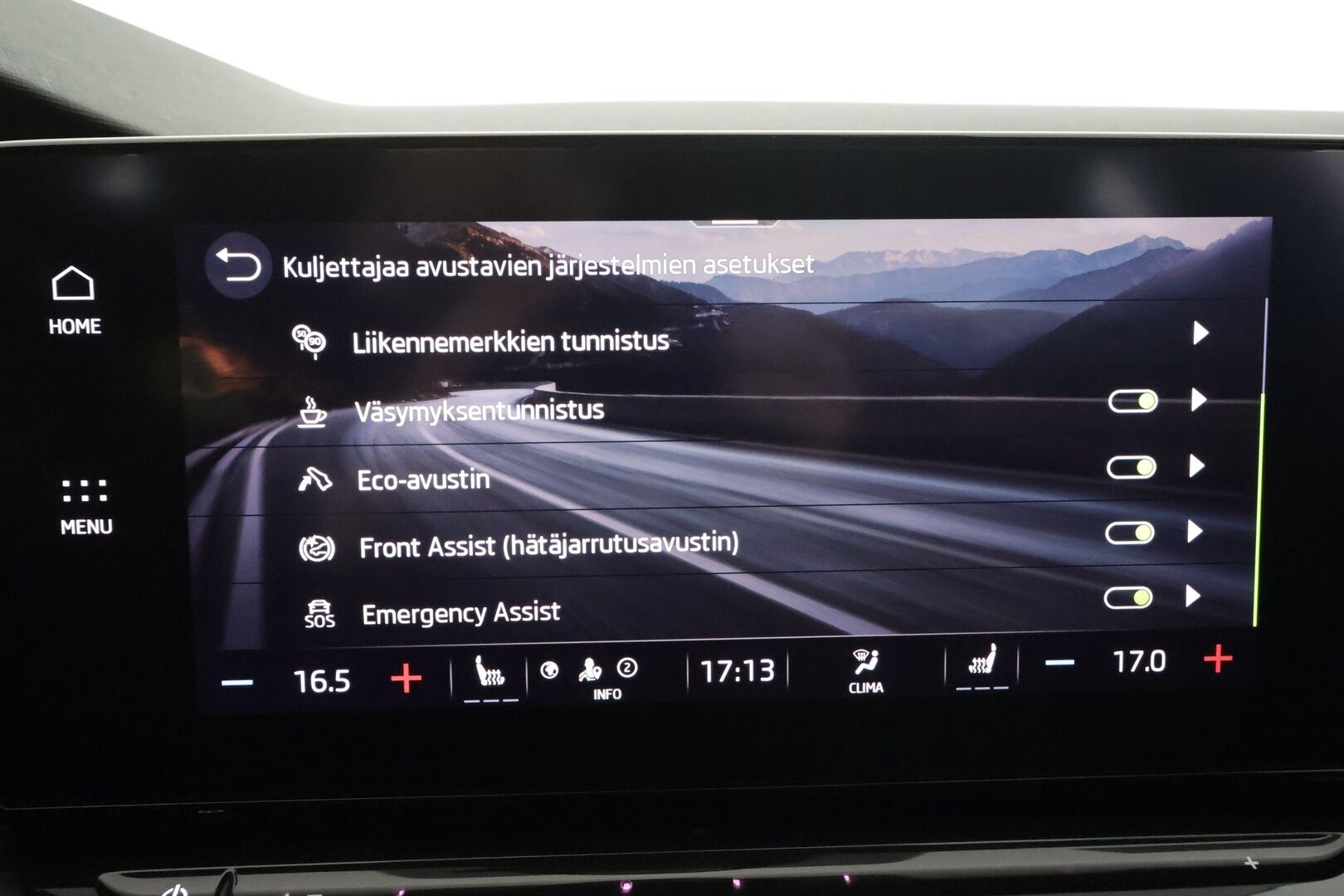 SKODA OCTAVIA 2022 Combi RS 4x4 2.0 TDI 147kW * ACC / HUD / P.kamera / Webasto / Matrix LED / Koukku / Keyless / Navi * - Merkkihuollettu