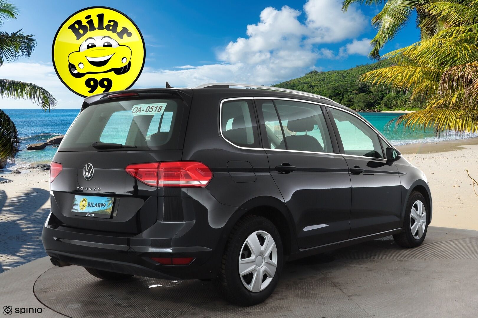 VOLKSWAGEN TOURAN 2023 Highline 2.0 TDI 110kW DSG 7-P * ACC / P.kamera / Adap.LED / Koukku / Webasto / Navi / Hierovat penkit * - Merkkihuollettu