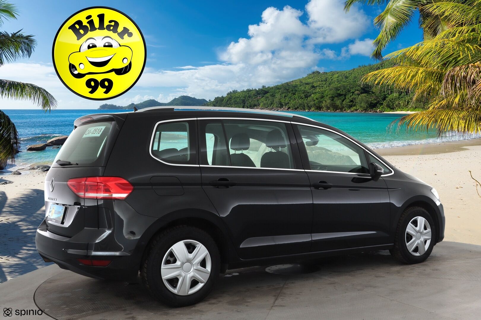 VOLKSWAGEN TOURAN 2023 Highline 2.0 TDI 110kW DSG 7-P * ACC / P.kamera / Adap.LED / Koukku / Webasto / Navi / Hierovat penkit * - Merkkihuollettu