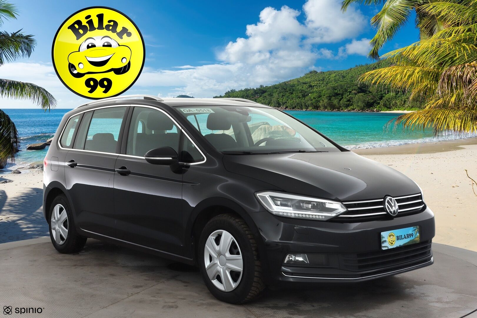 VOLKSWAGEN TOURAN 2023 Highline 2.0 TDI 110kW DSG 7-P * ACC / P.kamera / Adap.LED / Koukku / Webasto / Navi / Hierovat penkit * - Merkkihuollettu