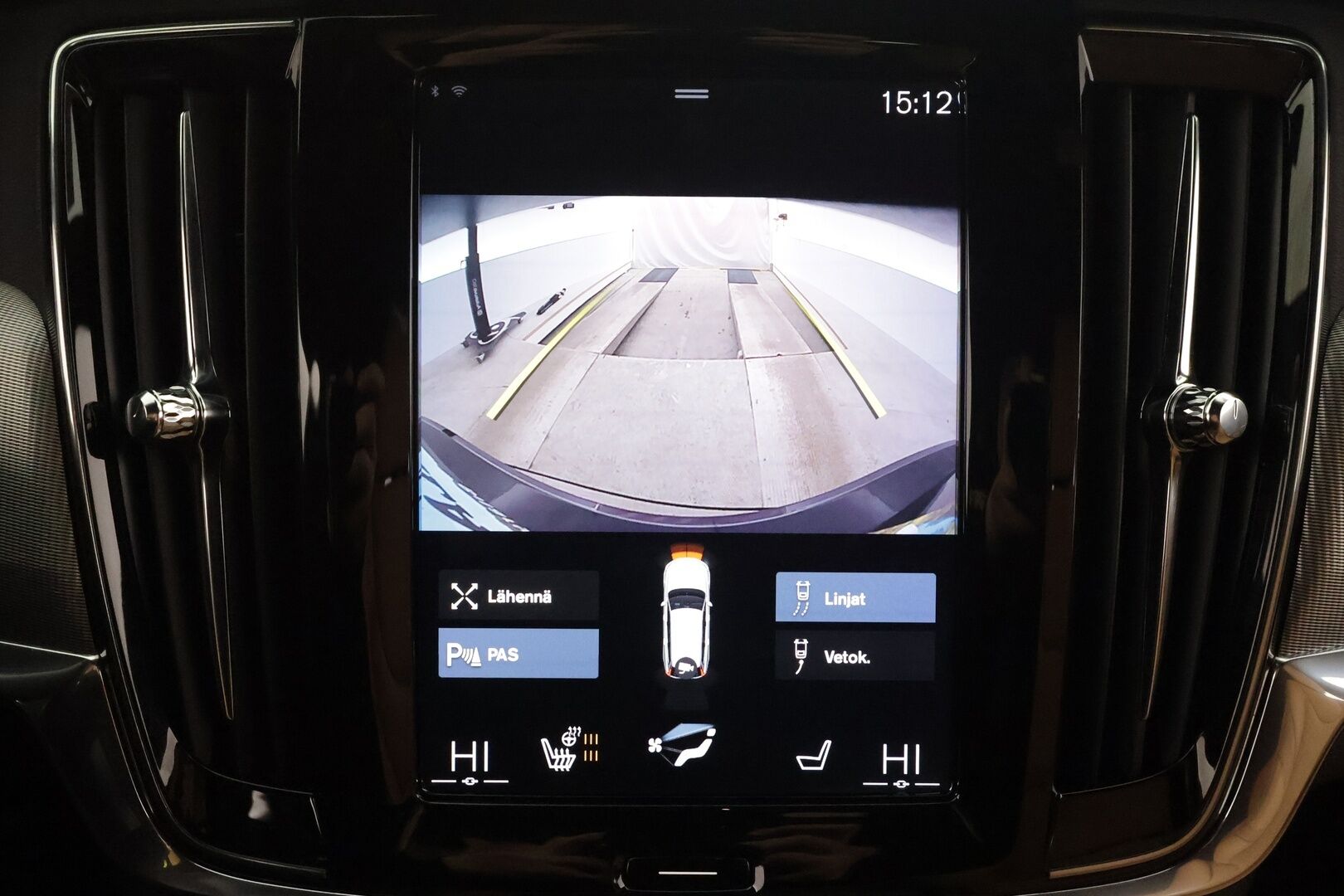 Volvo V90 CROSS COUNTRY 2019 D4 AWD Plus * ACC / P.kamera / Koukku / Webasto / Muistipenkki / Ruskeat nahat / Sähköluukku * - Magic-blue metalliväri / Alletaittuva koukku / Ruskeat nahat - HULLUT AVAJAISHULINAT KORKOTARJOUS 3,29 %