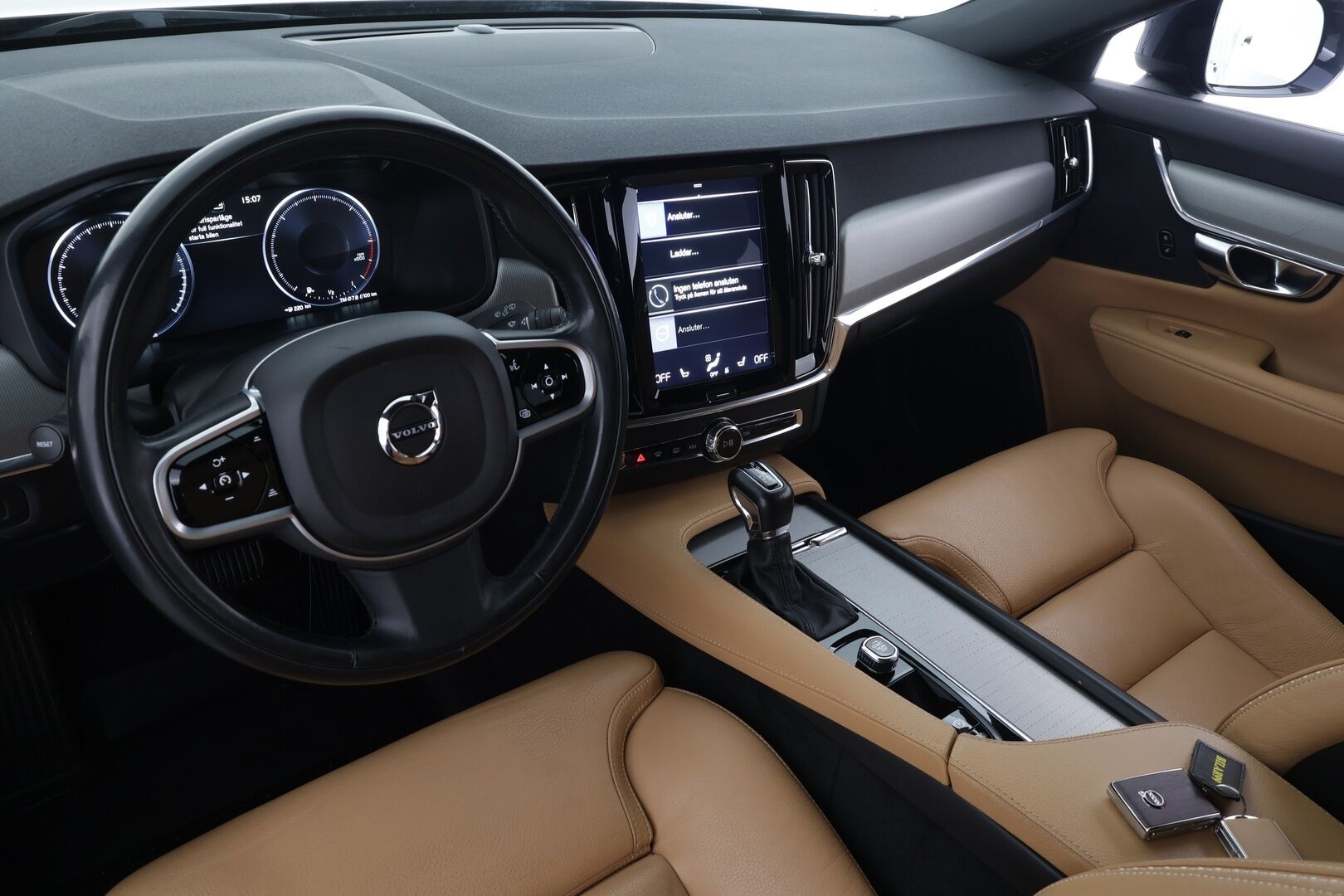 Volvo V90 CROSS COUNTRY 2019 D4 AWD Plus * ACC / P.kamera / Koukku / Webasto / Muistipenkki / Ruskeat nahat / Sähköluukku *