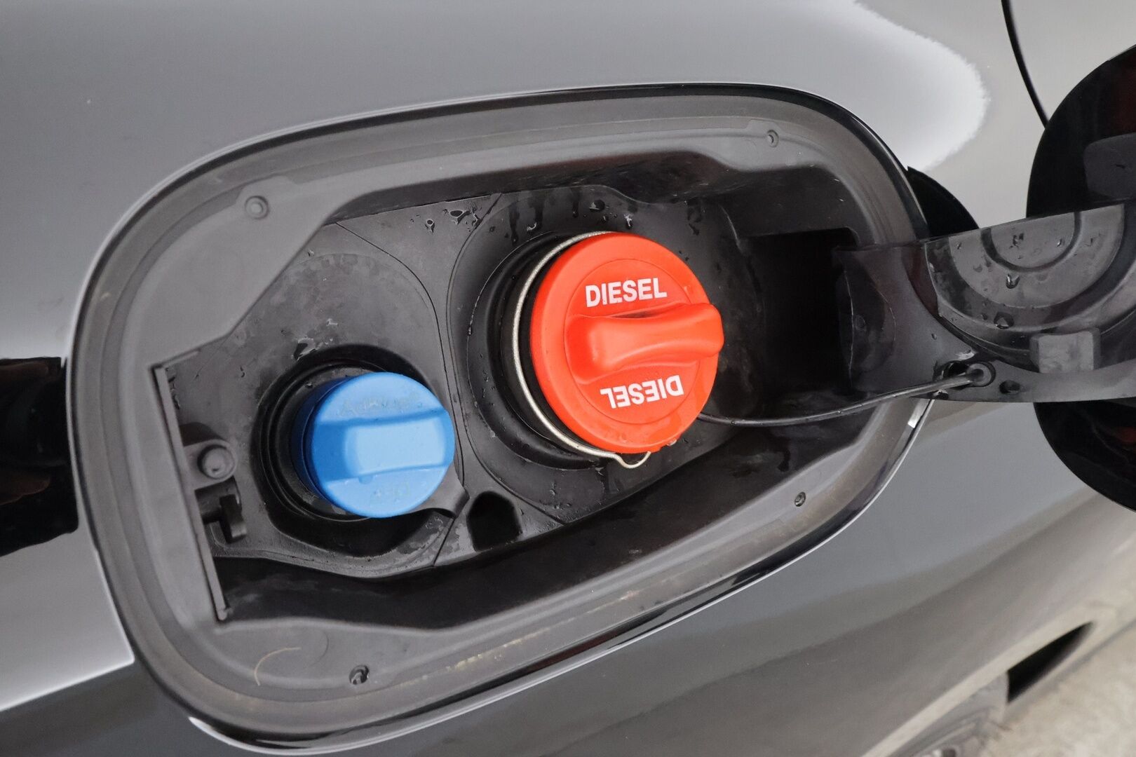 MERCEDES-BENZ E 2023 300 de 4Matic T AMG * Distronic+ / P.kamera / Ilmastoidut nahat / Keyless / Widescreen / Sähköluukku / Navi * - Merkkihuollettu