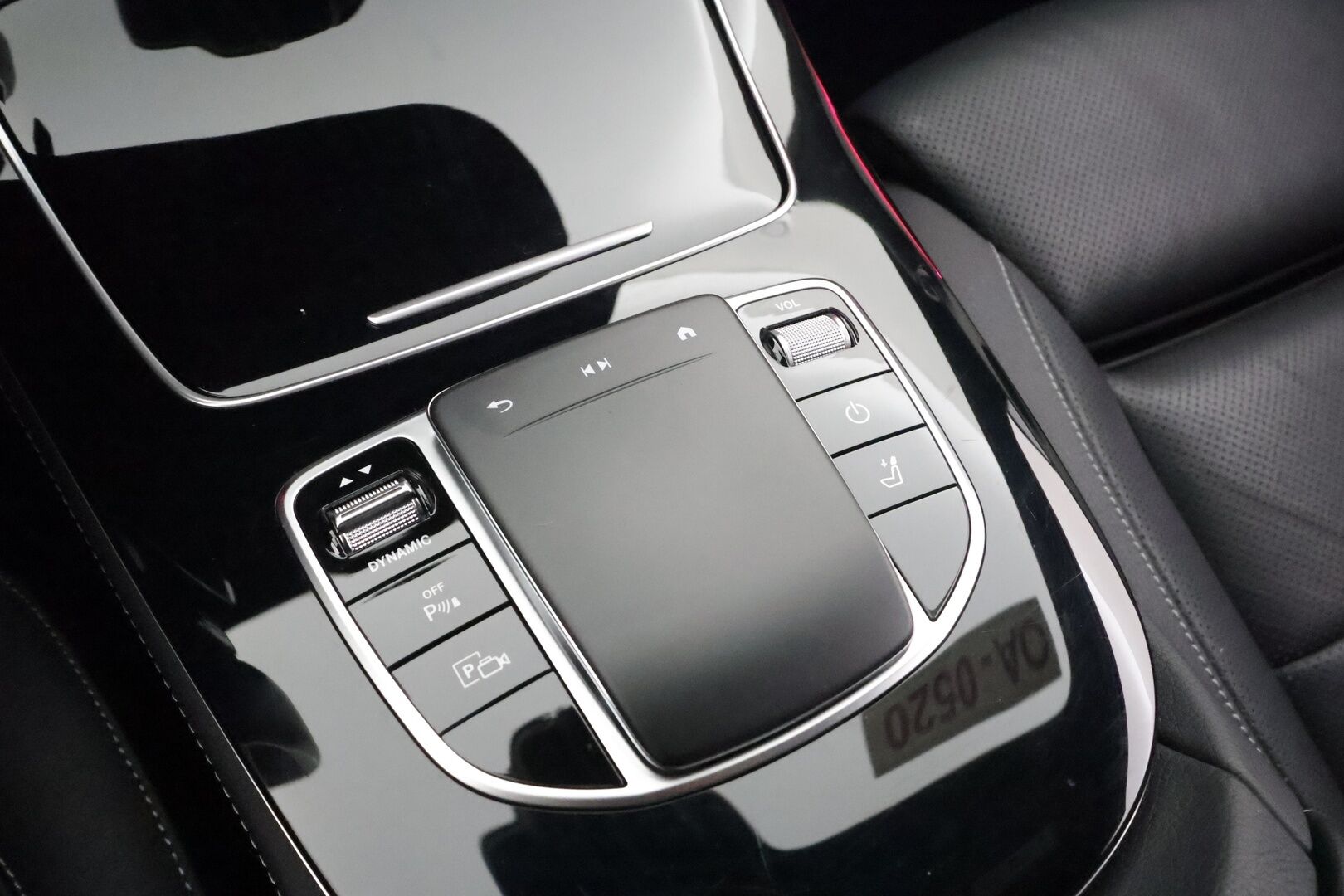 MERCEDES-BENZ E 2023 300 de 4Matic T AMG * Distronic+ / P.kamera / Ilmastoidut nahat / Keyless / Widescreen / Sähköluukku / Navi * - Merkkihuollettu