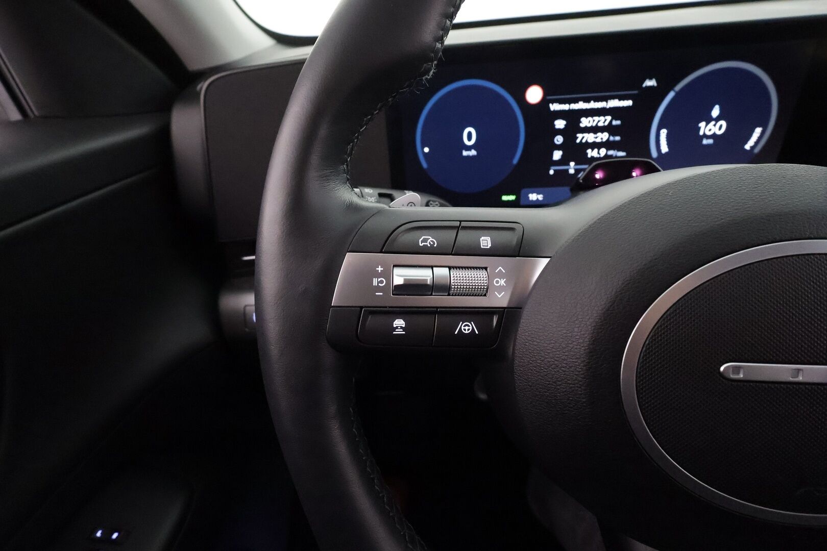 HYUNDAI KONA 2024 Electric 65 kWh 217 hv Style * ACC / 360° / ILP / Sähkökontti / LED / Navi / Keyless * - Merkkihuollettu