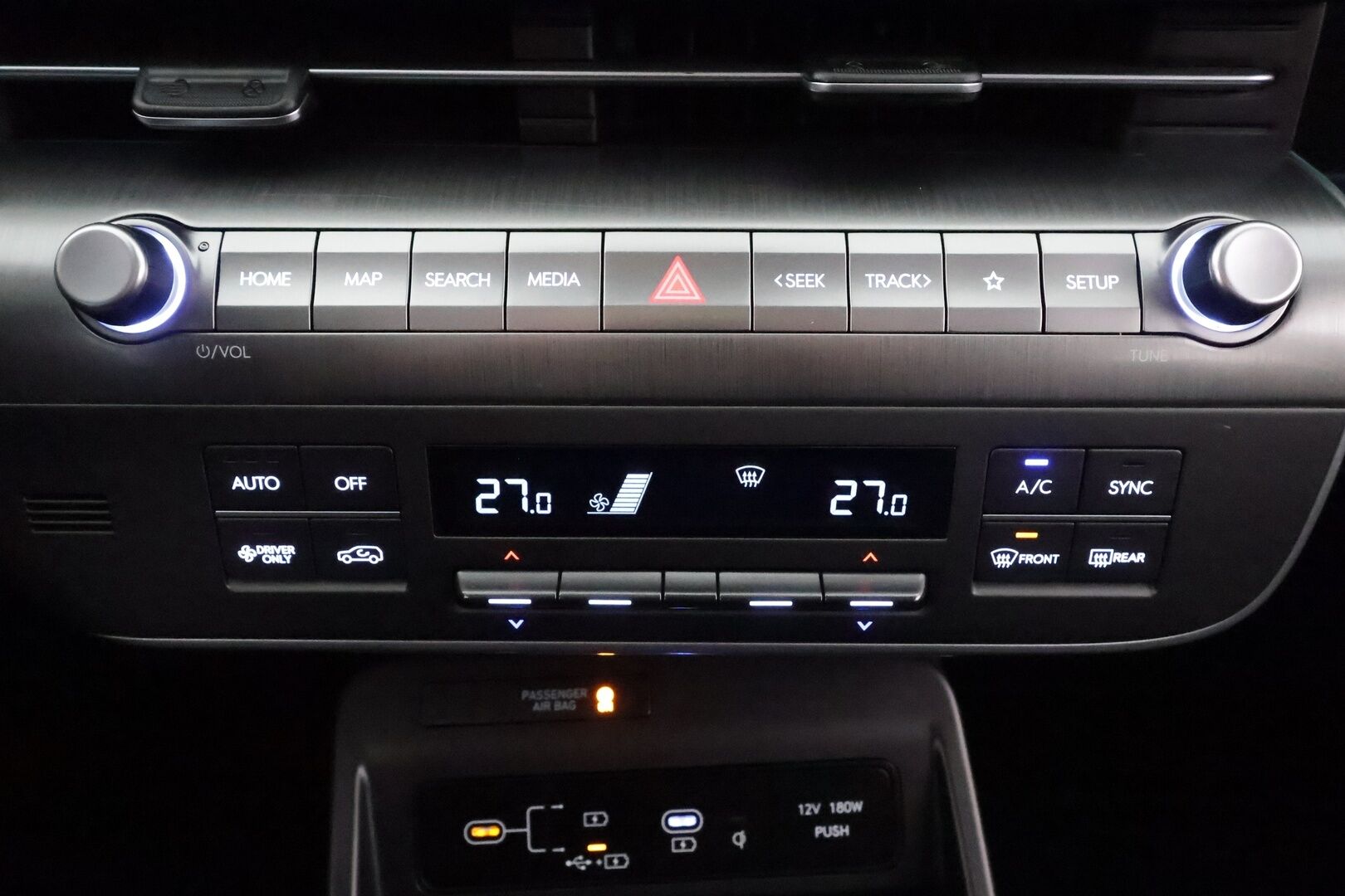 HYUNDAI KONA 2024 Electric 65 kWh 217 hv Style * ACC / 360° / ILP / Sähkökontti / LED / Navi / Keyless * - Merkkihuollettu