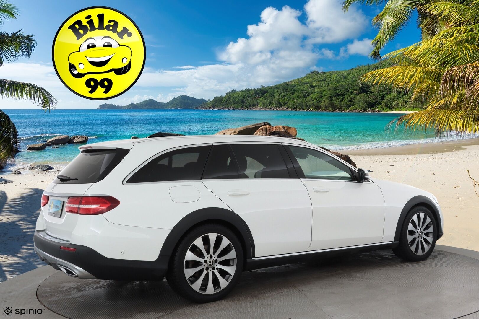 MERCEDES-BENZ E 2018 220 d 4Matic A All-Terrain * Webasto / Burmester / Panorama / 360° / Koukku / Multibeam / Widescreen / HUD / Airmatic * - Hieno All-terrain Huippukamoilla! Ilma-Alusta! - HULLUT AVAJAISHULINAT KORKOTARJOUS 3,29 %