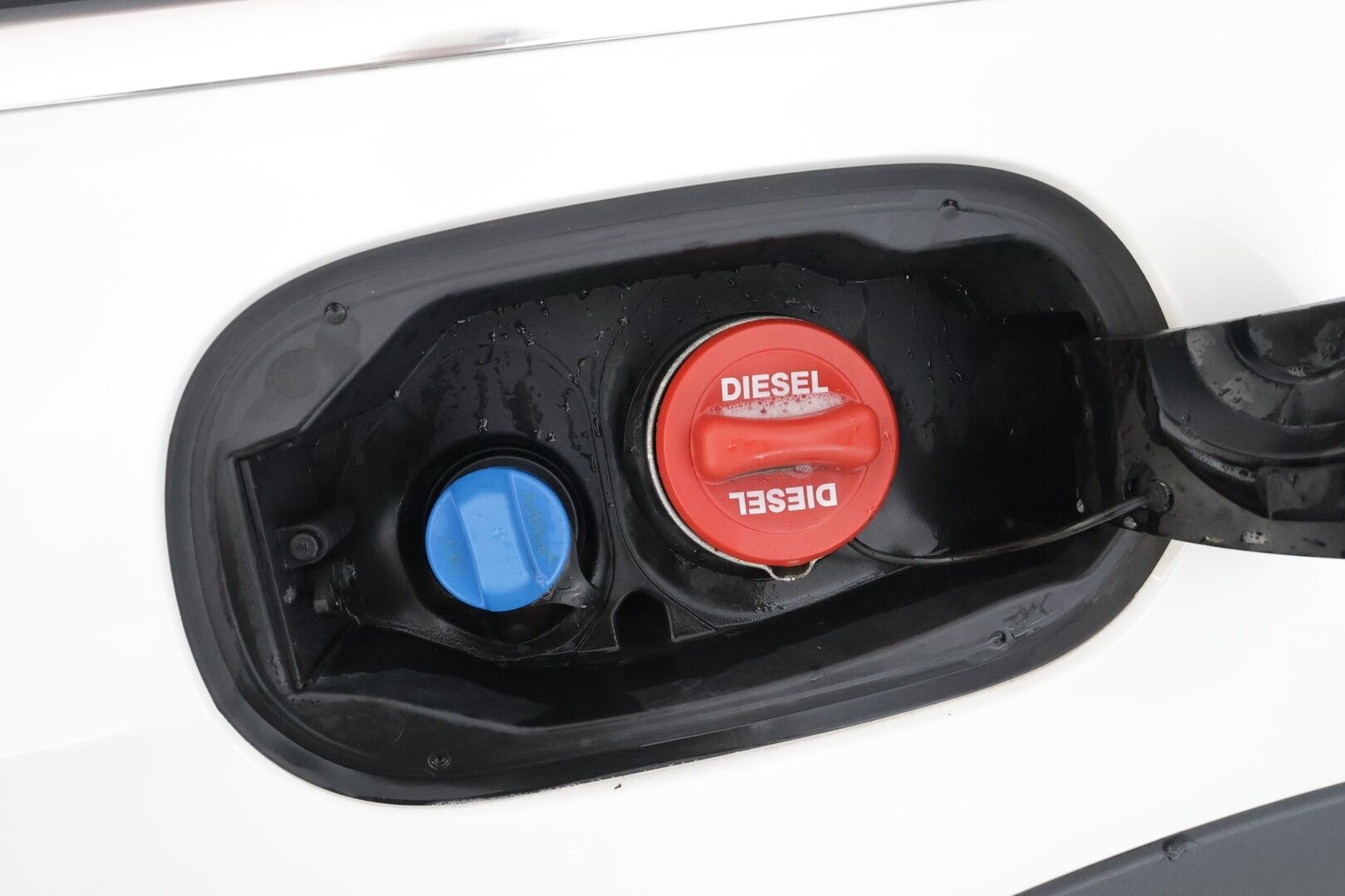 MERCEDES-BENZ E 2018 220 d 4Matic A All-Terrain * Burmester / Panorama / 360° / Koukku / Multibeam / Widescreen / Webasto / HUD / Airmatic * - Huippuvarusteet