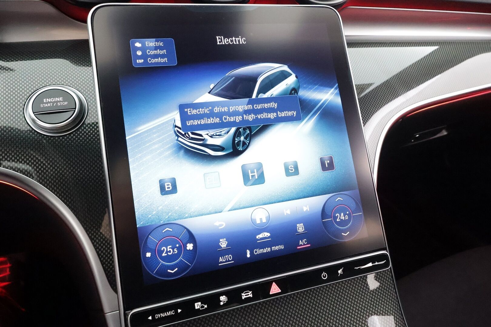 MERCEDES-BENZ C 2023 300e AMG * Distronic+ / HUD / Midline / P.kamera / IHC / Koukku / Navi / Sporttipenkit / Sähköluukku / Night-paketti * - Facelift