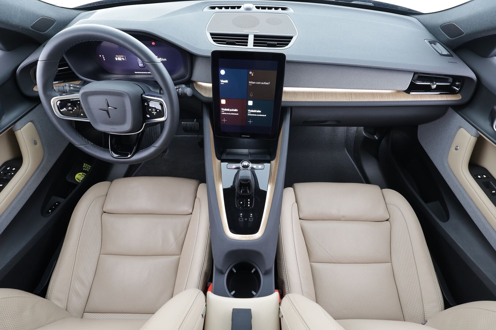 POLESTAR 2 2022 Dual Motor 78 kWh * Pilot plus / ILP / PIxel-LED / 360-Kamera / Harman/Kardon / Muistipenkki * - Kahdet Renkaat / 2x Lataus