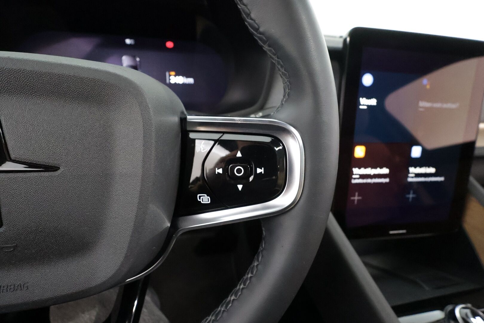 POLESTAR 2 2022 Dual Motor 78 kWh * Pilot plus / ILP / PIxel-LED / 360-Kamera / Harman/Kardon / Muistipenkki * - Kahdet Renkaat / 2x Lataus