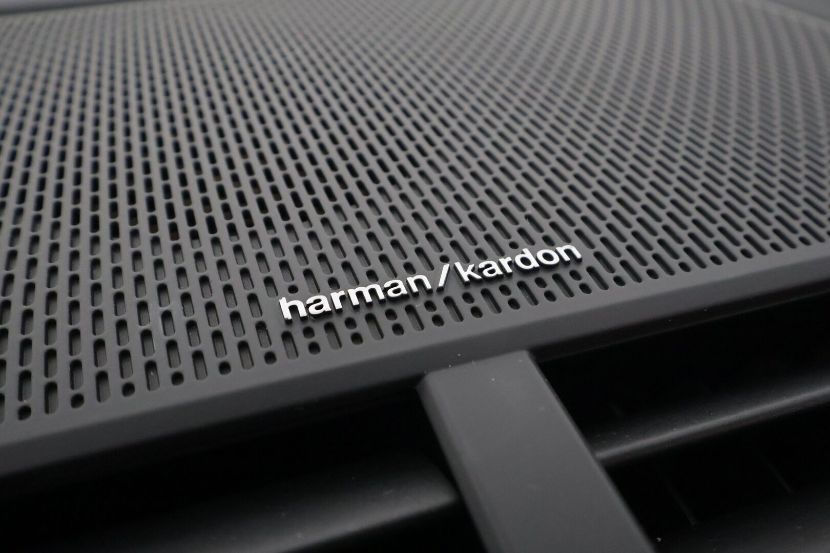 POLESTAR 2 2022 Dual Motor 78 kWh * Pilot plus / ILP / PIxel-LED / 360-Kamera / Harman/Kardon / Muistipenkki * - Kahdet Renkaat / 2x Lataus