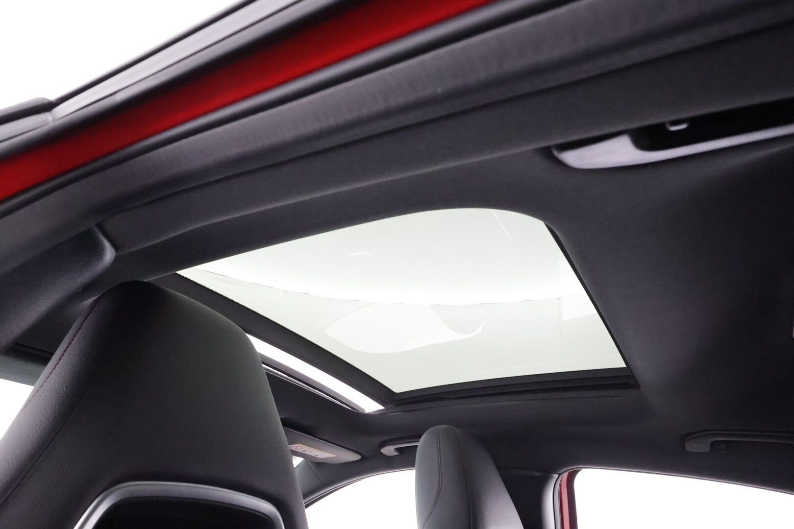 MERCEDES-BENZ A 45 AMG 2018 45 AMG 381hv - Panorama | Hiilikuitu - sisäpaketti | Sport - putkisto | Muistipenkki | P.kamera | LED | Navi | Puolinahat | Night - Paketti