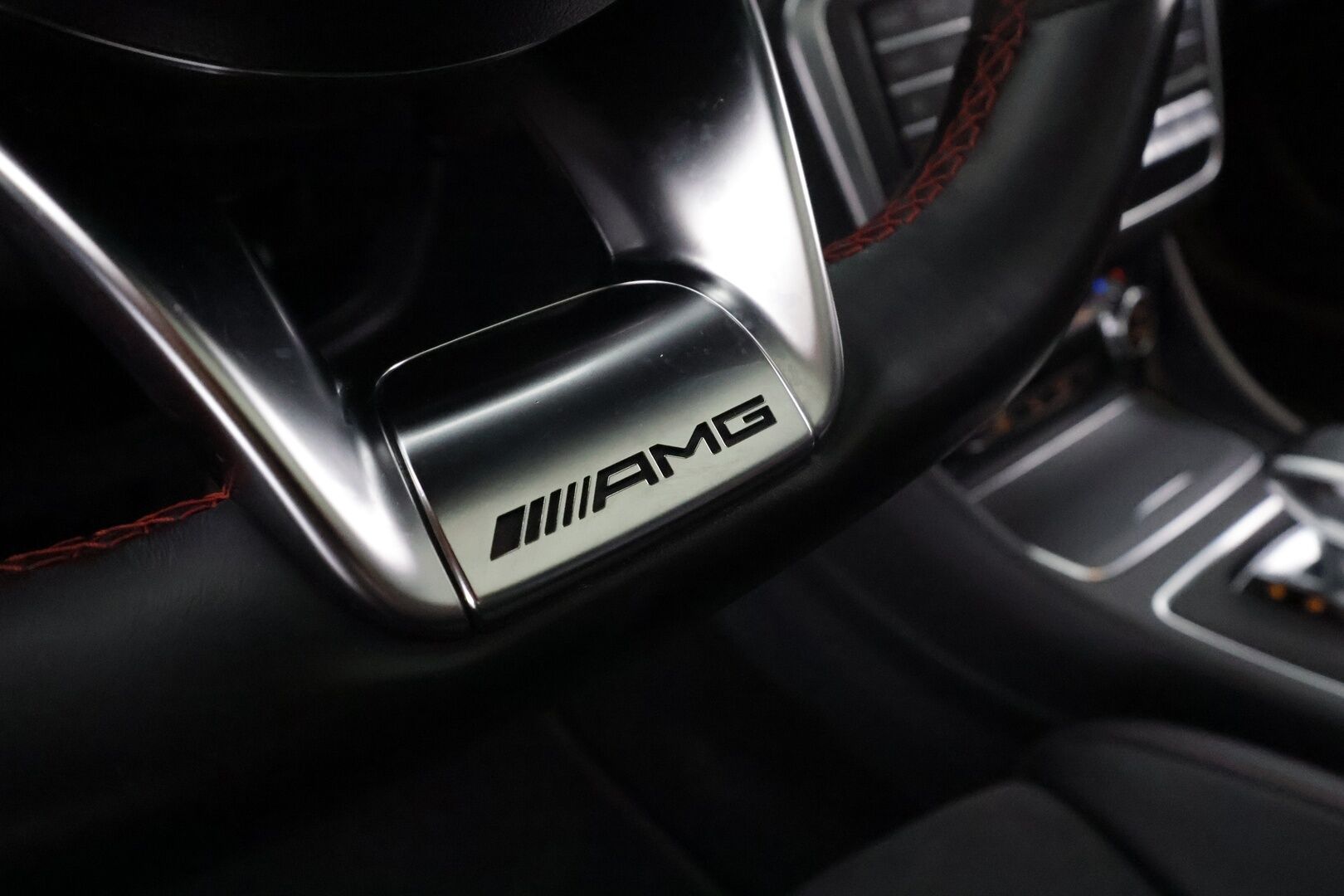 MERCEDES-BENZ A 45 AMG 2018 45 AMG 381hv - Panorama | Hiilikuitu - sisäpaketti | Sport - putkisto | Muistipenkki | P.kamera | LED | Navi | Puolinahat | Night - Paketti