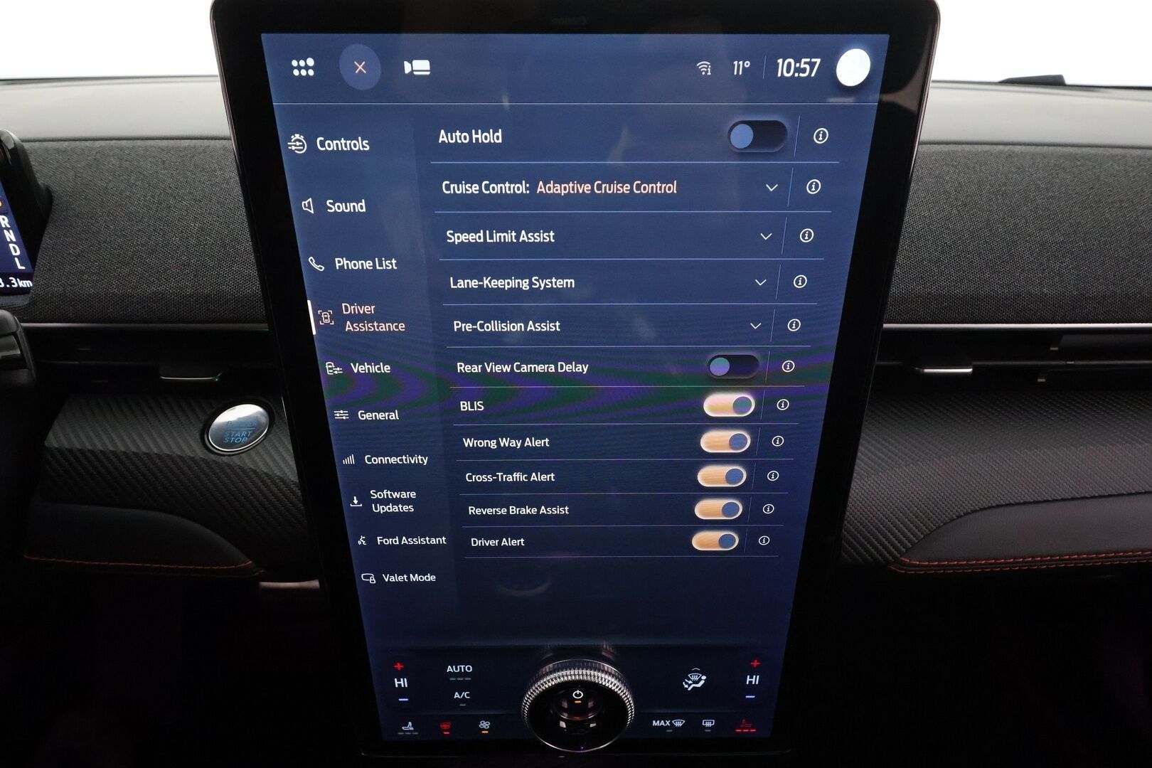 FORD MUSTANG MACH-E 2022 AWD 351 * ACC / LED / Muistipenkki / B&O /  360° / Kaistavahti / Navi / Keyless * - Merkkihuollettu / 2x Latauskaapelit