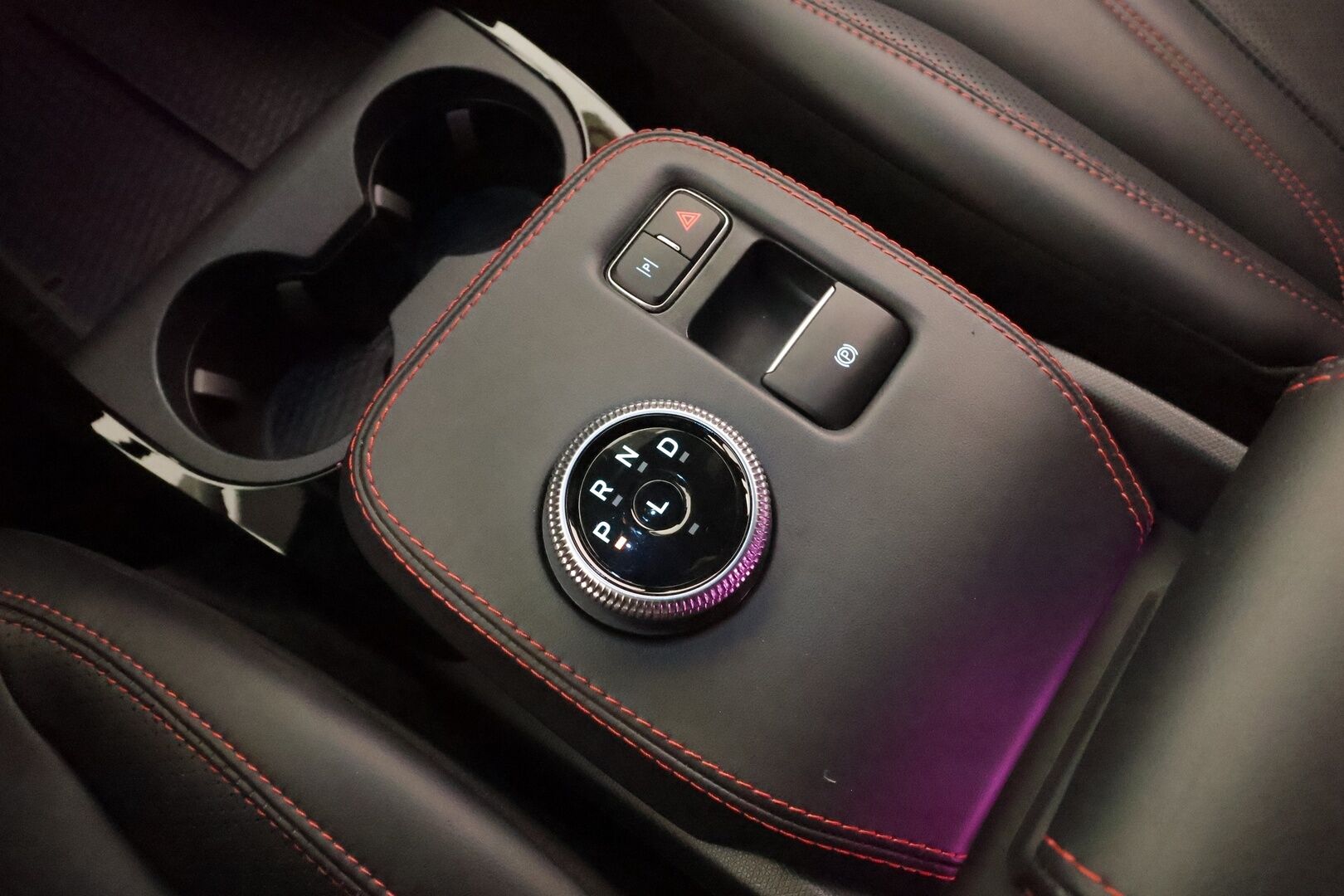 FORD MUSTANG MACH-E 2022 AWD 351 * ACC / LED / Muistipenkki / B&O /  360° / Kaistavahti / Navi / Keyless * - Merkkihuollettu / 2x Latauskaapelit