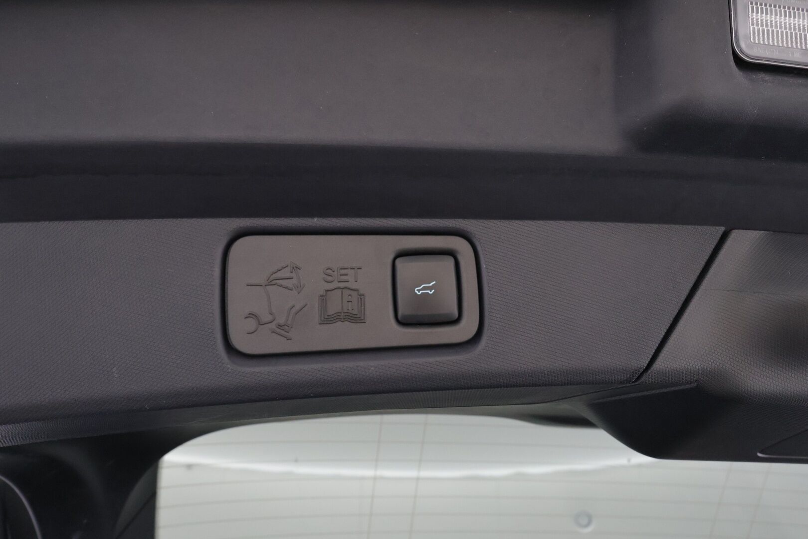 FORD MUSTANG MACH-E 2022 AWD 351 * ACC / LED / Muistipenkki / B&O /  360° / Kaistavahti / Navi / Keyless * - Merkkihuollettu / 2x Latauskaapelit