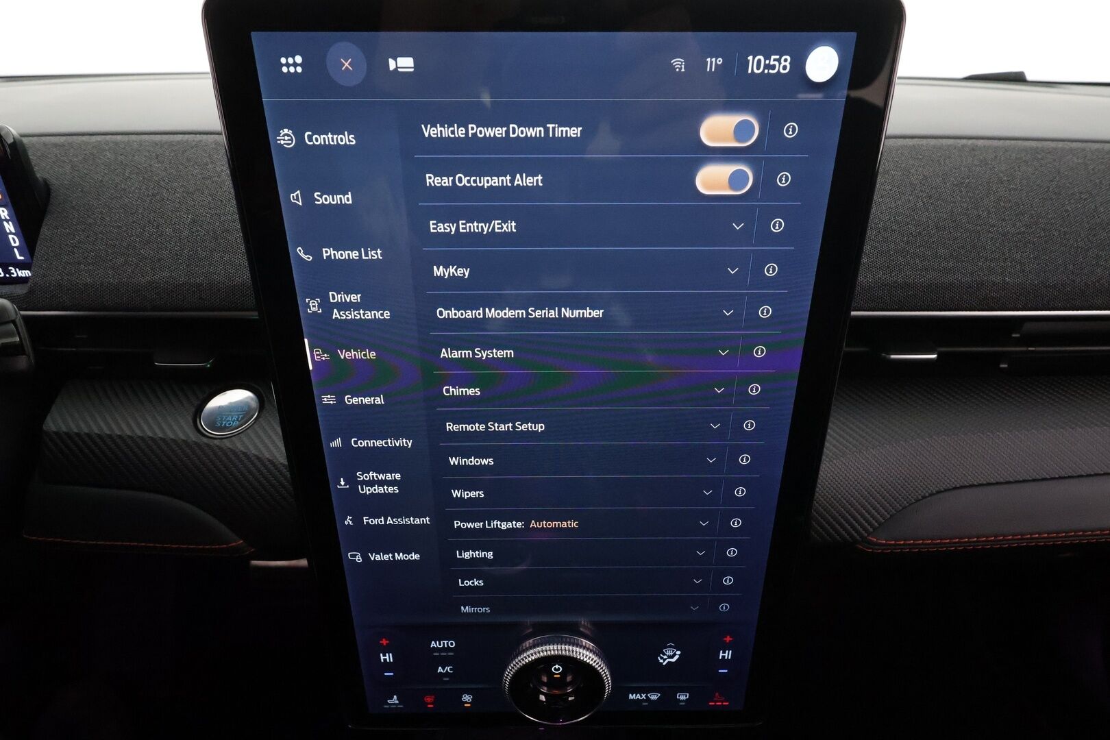 FORD MUSTANG MACH-E 2022 AWD 351 * ACC / LED / Muistipenkki / B&O /  360° / Kaistavahti / Navi / Keyless * - Merkkihuollettu / 2x Latauskaapelit