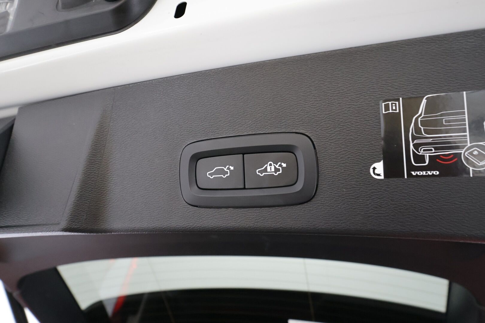 Volvo XC40 2022 T5 TwE Business Inscription aut * Full-LED / Webasto / ACC / Panorama / H&K / 360 / Sportpenkki Muistilla * - Akku kuntotarkastettu / 2x Latauskaapelit 